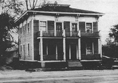 Welcome Campbell House front building Photo